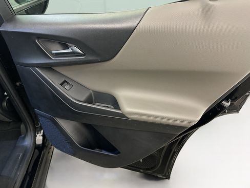 Used 2025 Chevrolet Equinox LT w/ Convenience Package II image 32