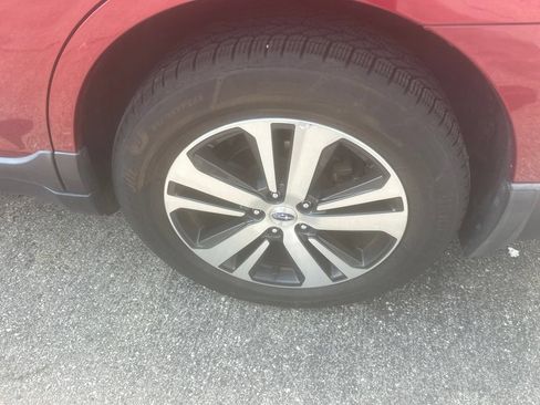 Used 2019 Subaru Outback 2.5i Limited w/ Popular Package #2 AWD/4WD image 15