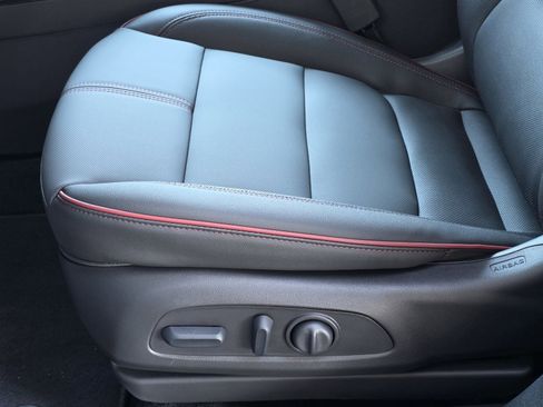 New 2026 Chevrolet TrailBlazer RS w/ Convenience Package image 24