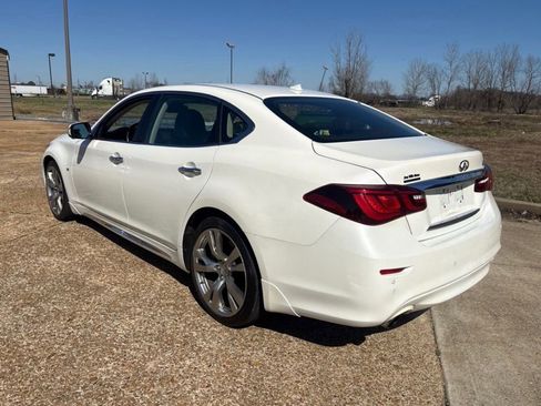 Used 2019 INFINITI Q70 L 5.6 w/ Sensory Package image 7