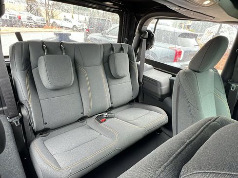 Used 2024 Jeep Wrangler Sport image 21