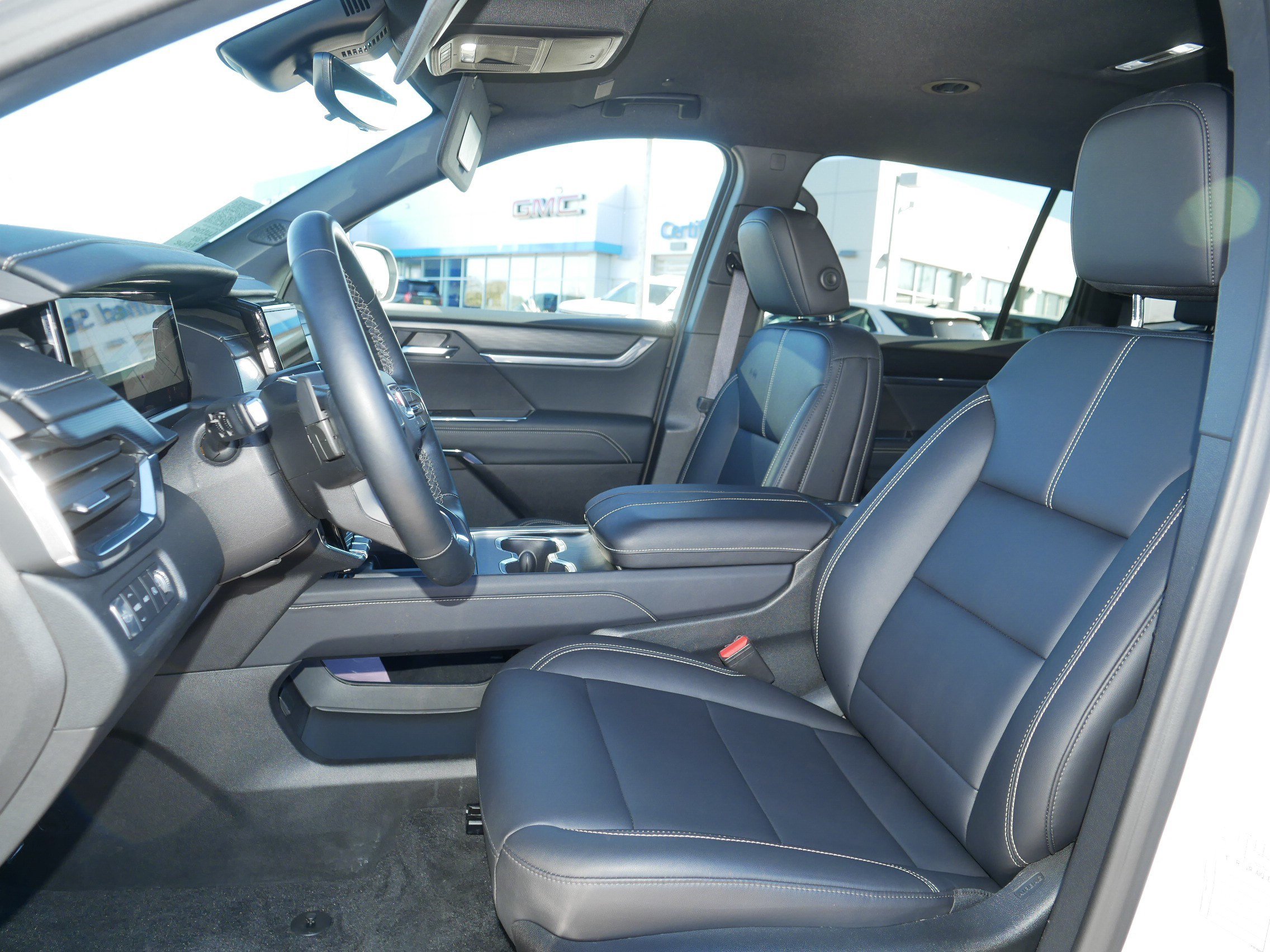 Used 2026 GMC Acadia Elevation w/ Elevation Premium Package AWD/4WD image 33