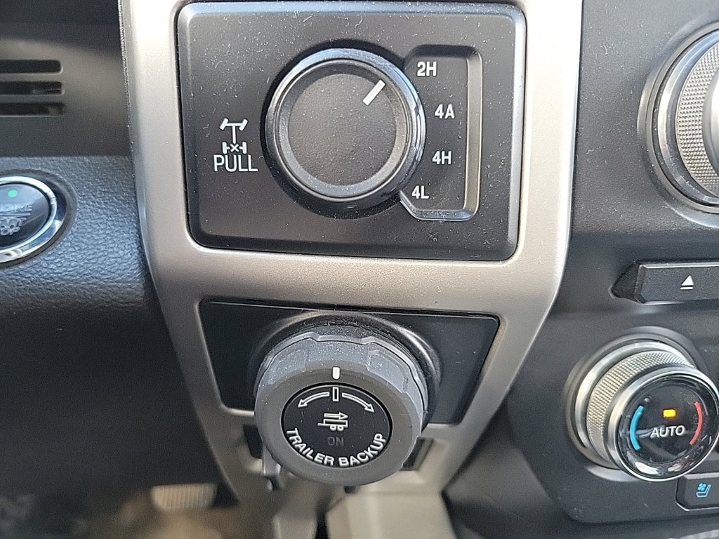 Used 2018 Ford F150 Lariat w/ Equipment Group 502A Luxury AWD/4WD image 16