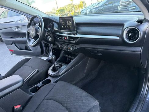 Used 2021 Kia Forte FE image 12