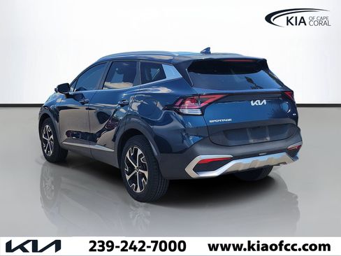 Certified 2023 Kia Sportage EX AWD/4WD image 4