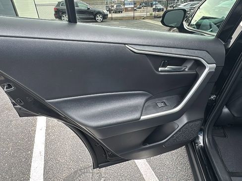 Used 2022 Toyota RAV4 XLE Premium w/ Carpet Mat Package (TMS) image 14
