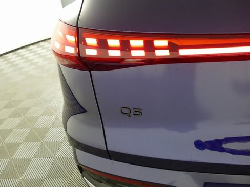 New 2025 Audi Q5 Premium image 28