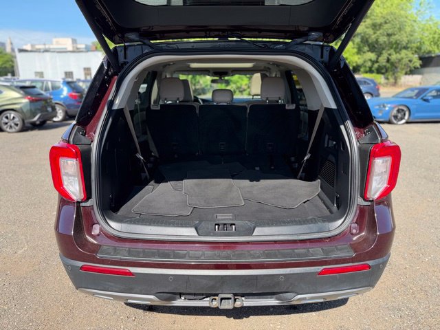 Used 2023 Ford Explorer XLT w/ Equipment Group 202A AWD/4WD image 10