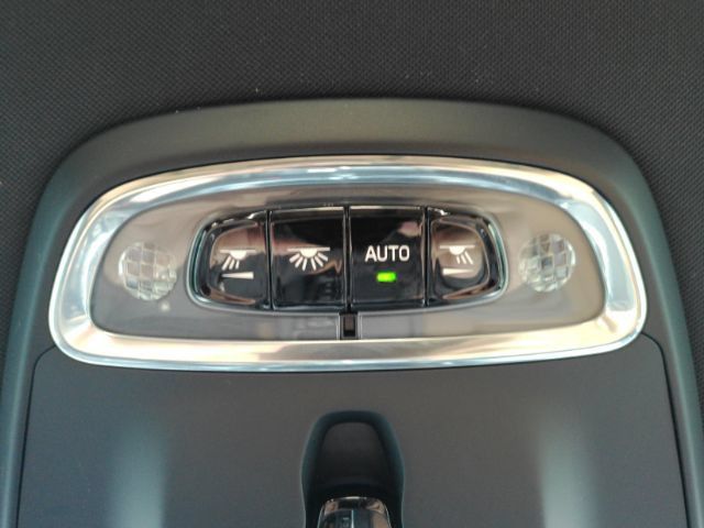Used 2019 Volvo XC60 T5 Momentum w/ Premium Package FWD image 51
