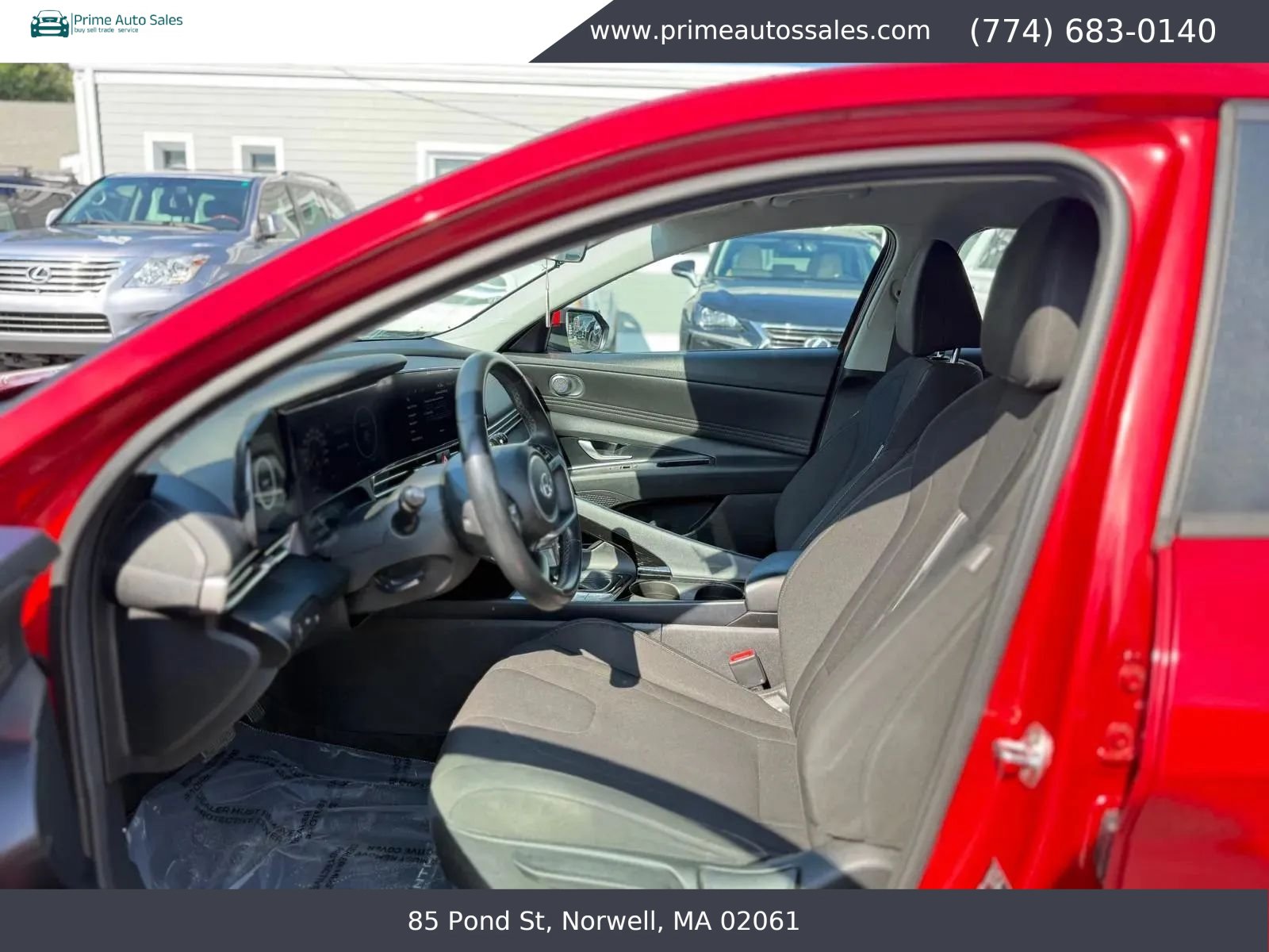 Used 2023 Hyundai Elantra SEL w/ Convenience Package FWD image 11