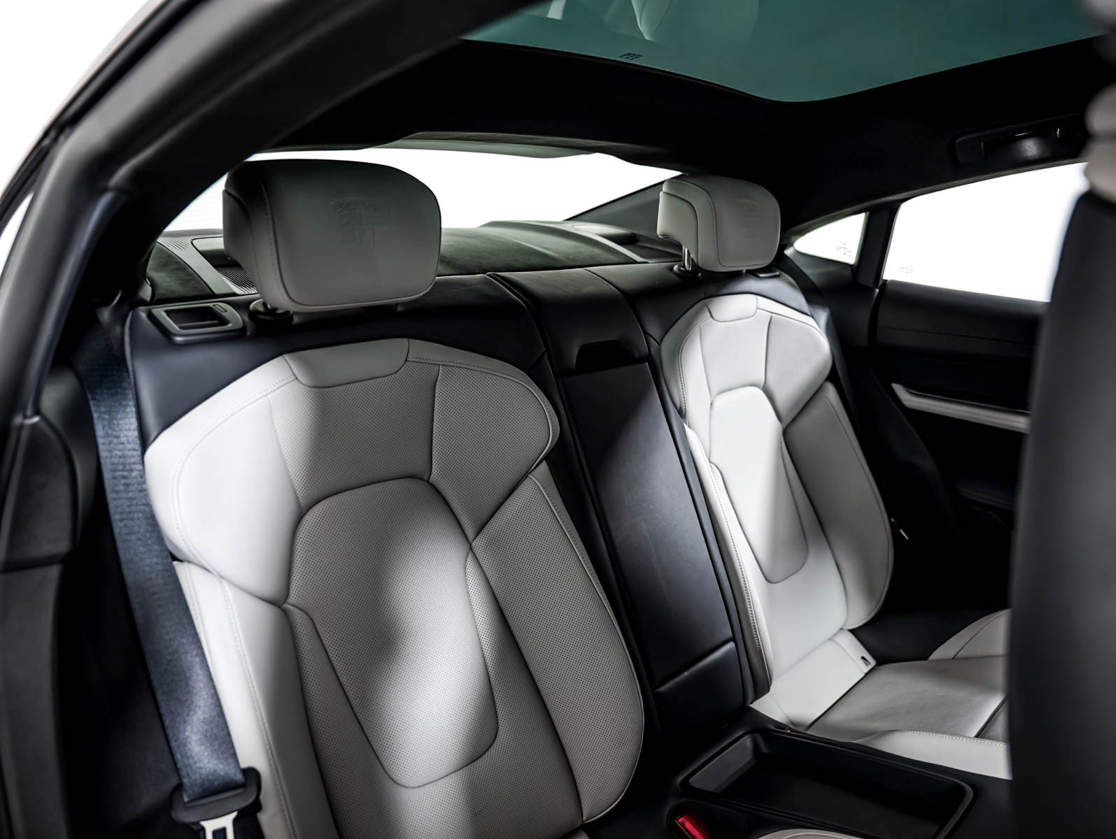 Certified 2023 Porsche Taycan GTS AWD/4WD image 6