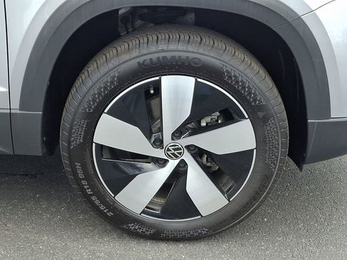 Certified 2025 Volkswagen Taos S AWD/4WD image 8