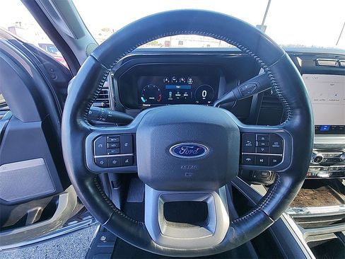 Used 2023 Ford F350 Lariat image 18