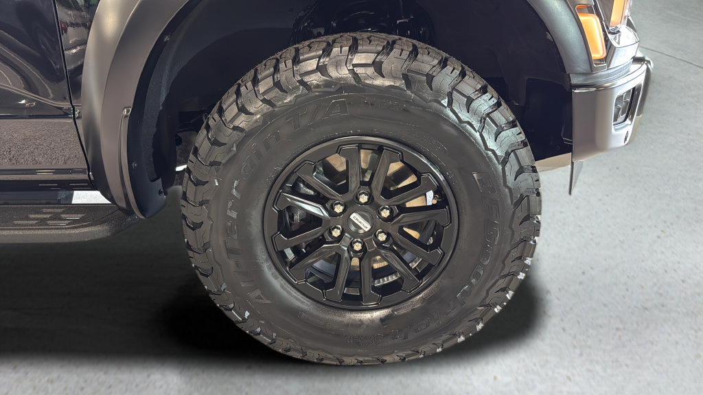 Used 2024 Ford F150 Raptor AWD/4WD image 14