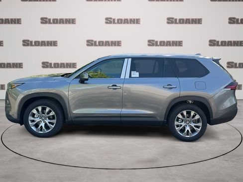 New 2026 Toyota Grand Highlander AWD Hybrid image 2