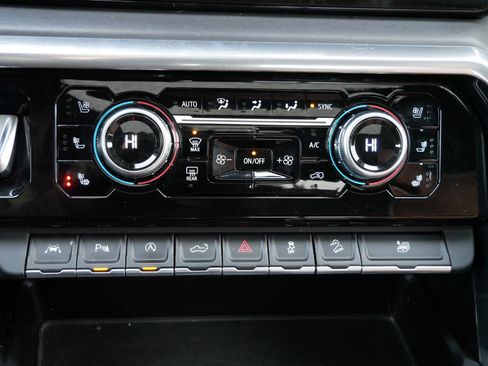 Certified 2023 GMC Sierra 1500 Denali Ultimate image 19