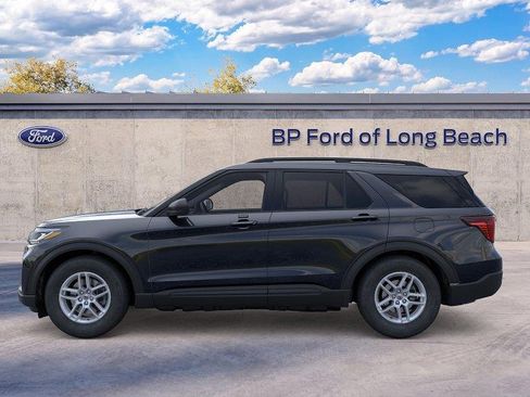 New 2026 Ford Explorer Active w/ Active Comfort Package RWD image 3