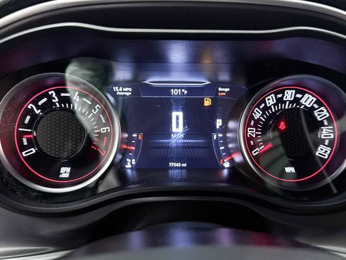Used 2021 Dodge Challenger SXT RWD image 35