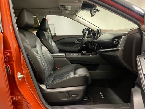 Used 2021 Nissan Rogue Platinum FWD image 22