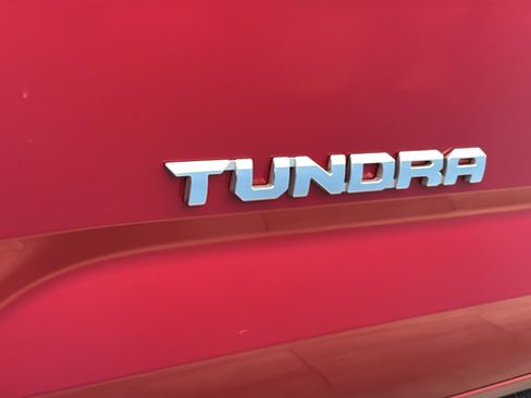 Used 2022 Toyota Tundra SR5 AWD/4WD image 40
