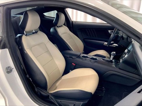 Used 2020 Ford Mustang Premium image 16