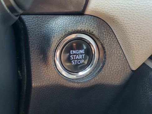 Certified 2022 Toyota RAV4 XLE AWD/4WD image 25