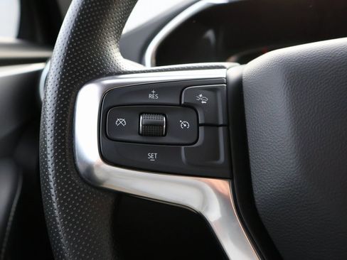 Used 2025 Chevrolet Blazer LT image 25