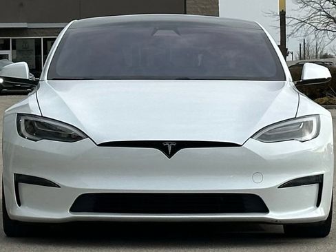 Used 2021 Tesla Model S Plaid image 3