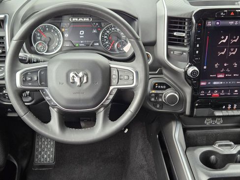 Used 2025 RAM 1500 Big Horn AWD/4WD image 10
