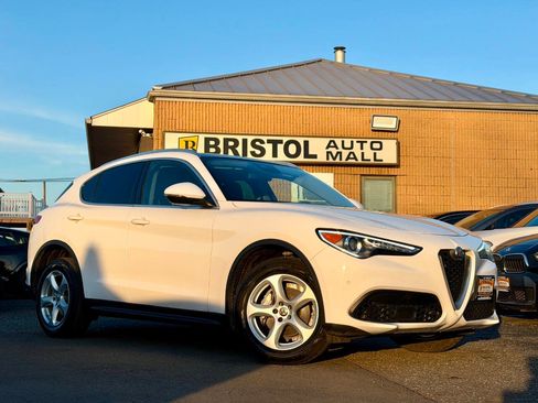 Used 2020 Alfa Romeo Stelvio AWD w/ Cold Weather Package image 9