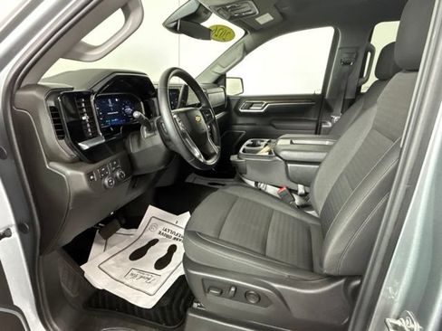 Used 2026 Chevrolet Silverado 1500 LT AWD/4WD image 23