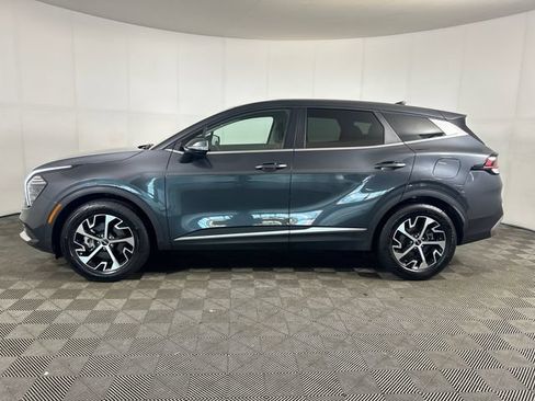 Used 2025 Kia Sportage EX FWD image 5