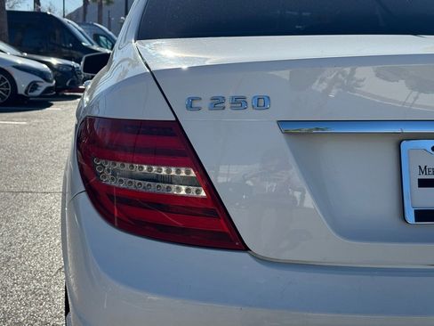 Used 2013 Mercedes-Benz C 250 Luxury image 19