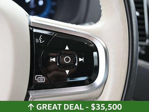Used 2023 Volvo XC90 B6 Plus AWD/4WD image 35