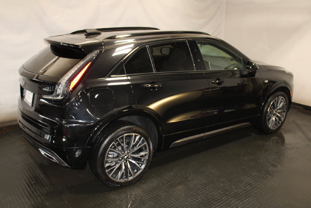 Used 2024 Cadillac XT4 Sport FWD image 5