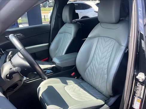 Used 2023 Kia Sportage X-Line w/ X-Line Premium Package AWD/4WD image 34