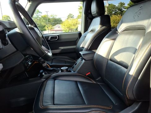Used 2023 Ford Bronco Badlands AWD/4WD image 13