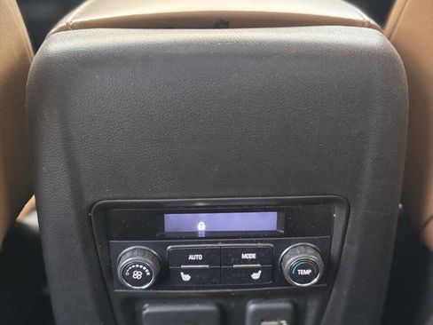 Used 2019 Buick Enclave Premium w/ Experience Buick Package image 22