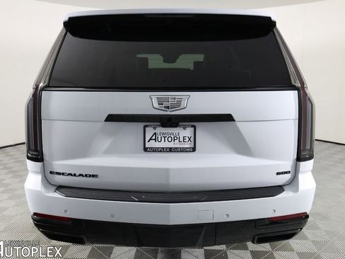 Used 2026 Cadillac Escalade Platinum Sport w/ LPO, ONYX Package AWD/4WD image 6