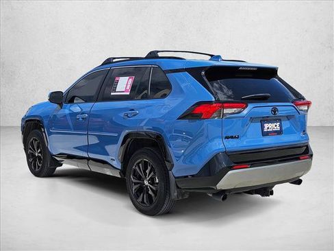 Used 2025 Toyota RAV4 SE AWD/4WD image 8