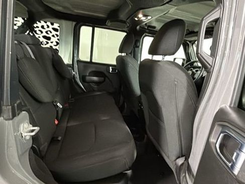Used 2023 Jeep Wrangler Unlimited w/ Cold Weather Group AWD/4WD image 28