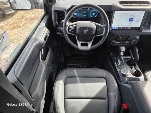 New 2025 Ford Bronco Badlands image 12