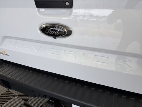 Used 2024 Ford Maverick Lariat w/ Black Appearance Package AWD/4WD image 17