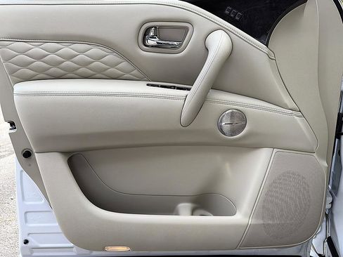 Certified 2024 INFINITI QX80 Sensory image 9