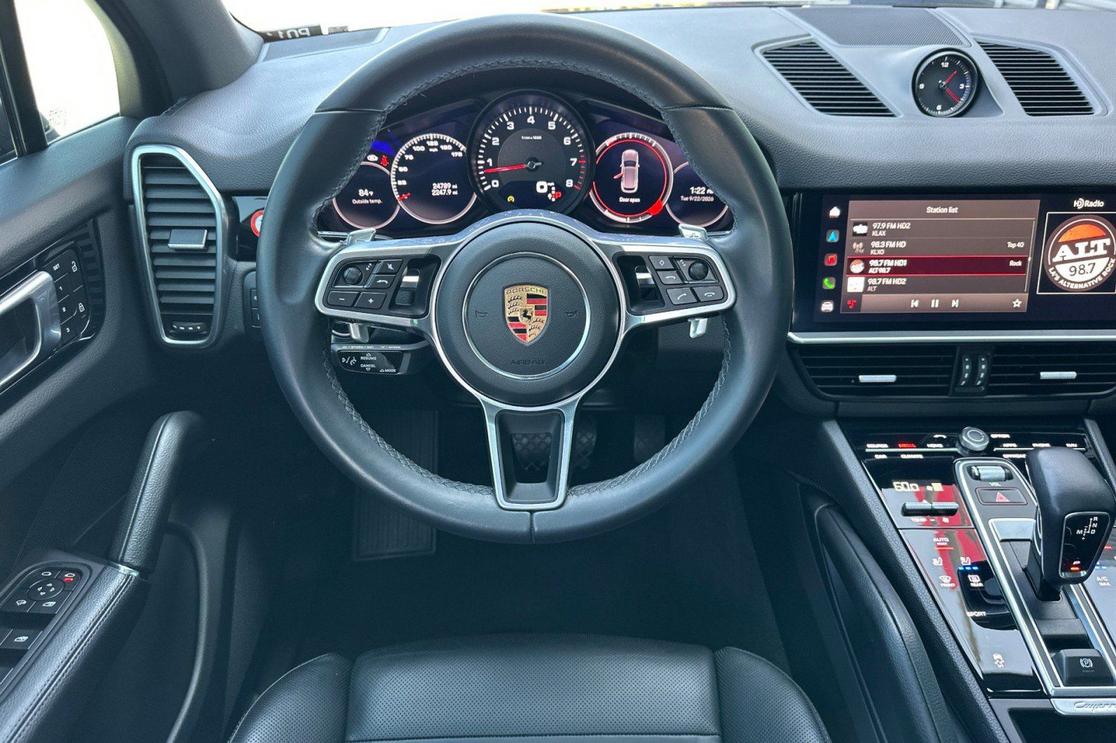 Certified 2023 Porsche Cayenne AWD/4WD image 14