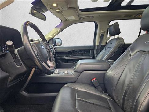 Used 2019 Ford Expedition Platinum image 15