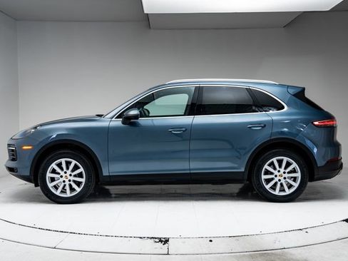 Certified 2019 Porsche Cayenne AWD/4WD image 2