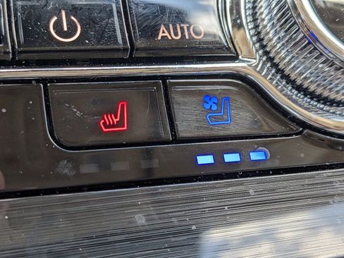 Certified 2023 Lincoln Nautilus Reserve w/ Equipment Group 201A image 26