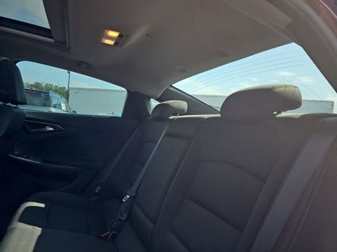Used 2018 Chevrolet Malibu LT image 13