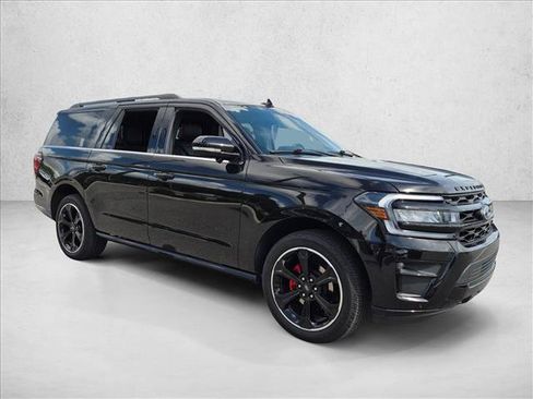 Used 2024 Ford Expedition Max Limited AWD/4WD image 3
